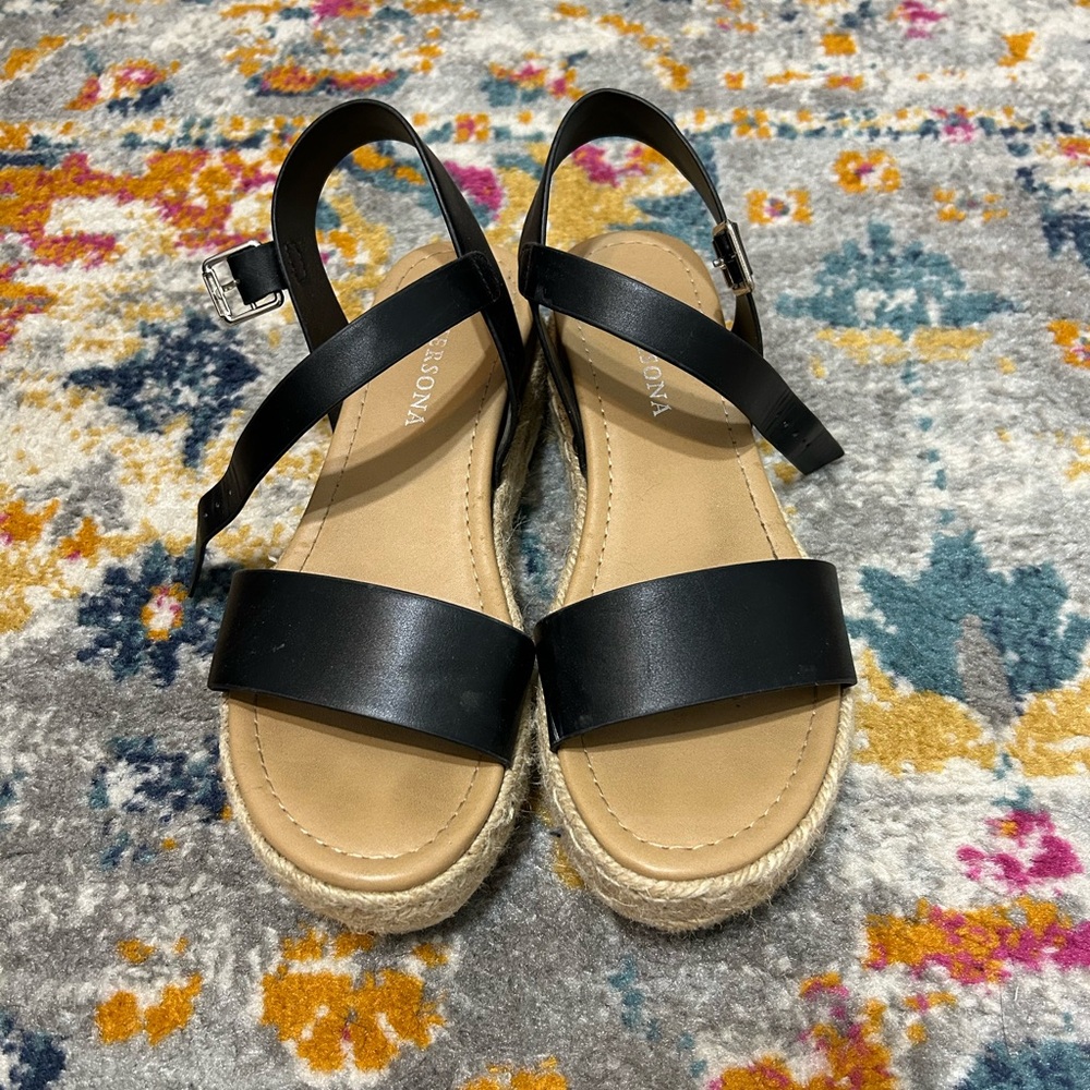Versona platforms